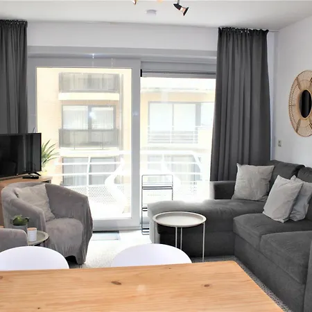 Apartman Cozy 2 Bedroom With Swimming Pool T53 *